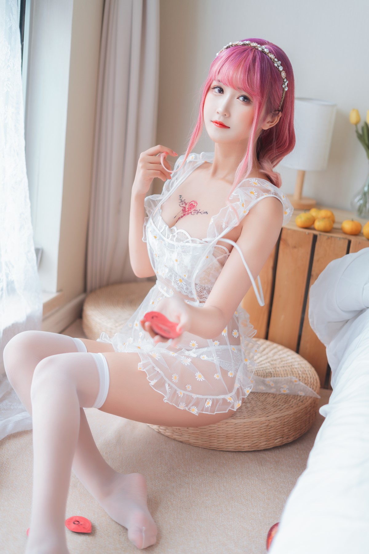 Coser@三度_69 Vol 022 雏菊围裙 0004 9553605628.jpg