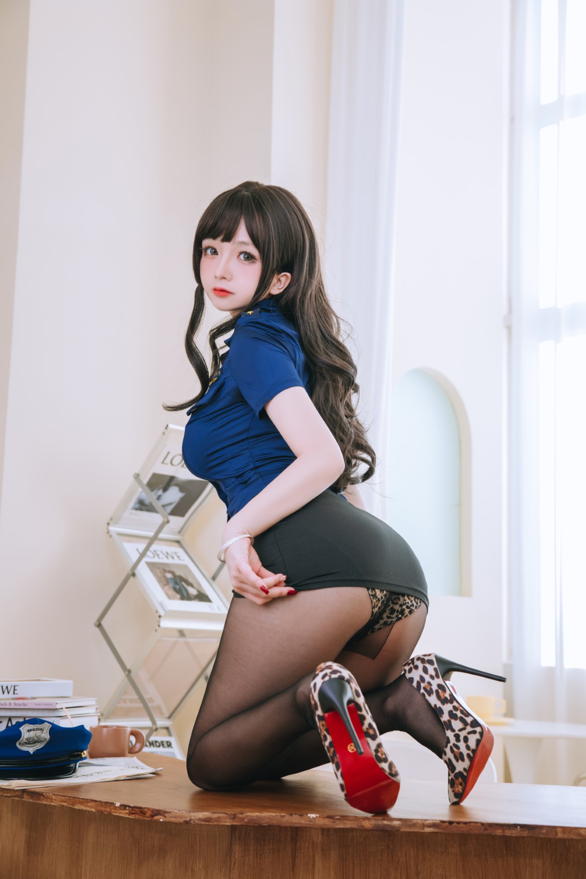 Coser@日奈娇 Vol 038 豹纹女警 A 0067 3778846109.jpg