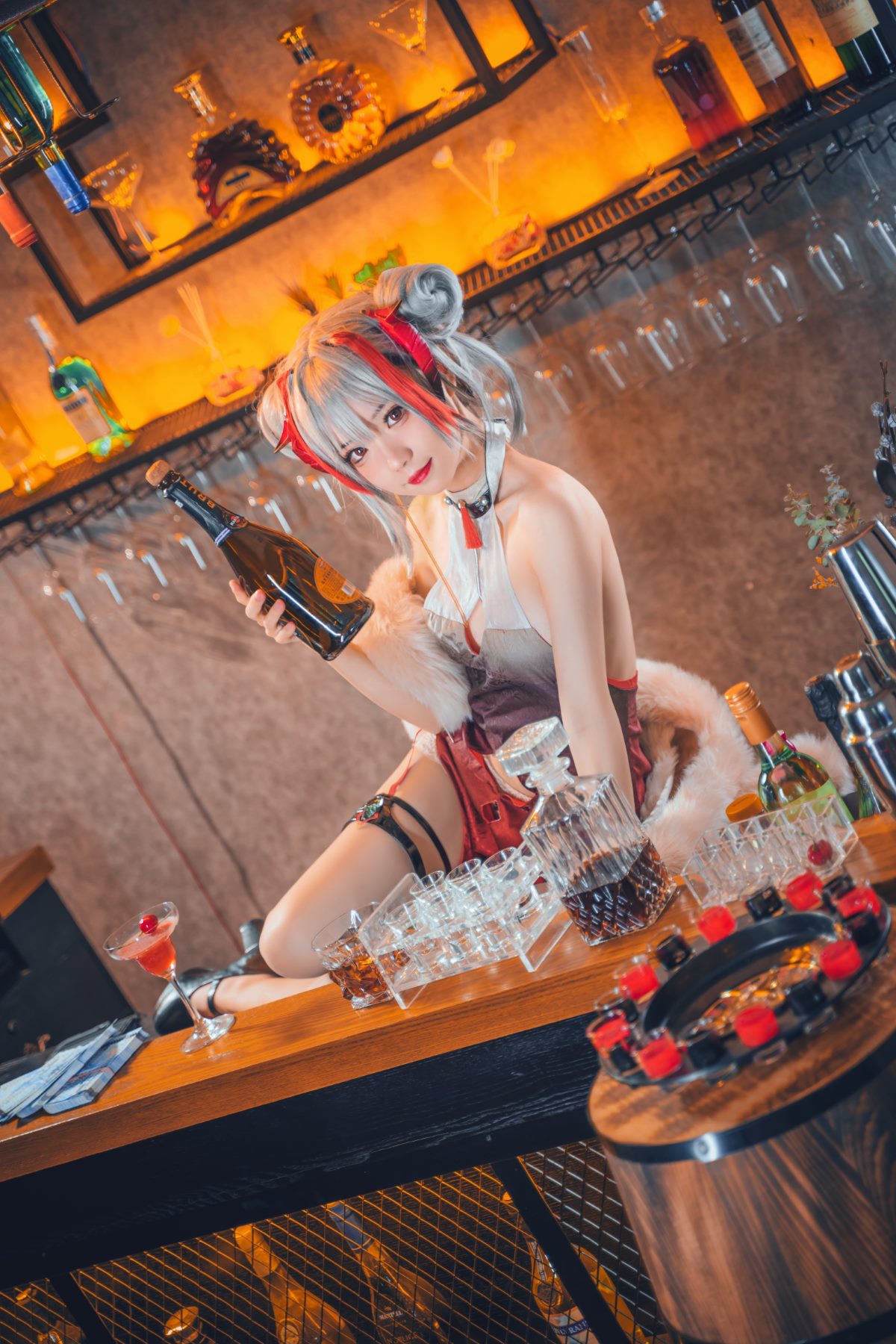 Coser@花柒Hana Vol 011 明日方舟 守夜冠军 W 0003 3567492296.jpg