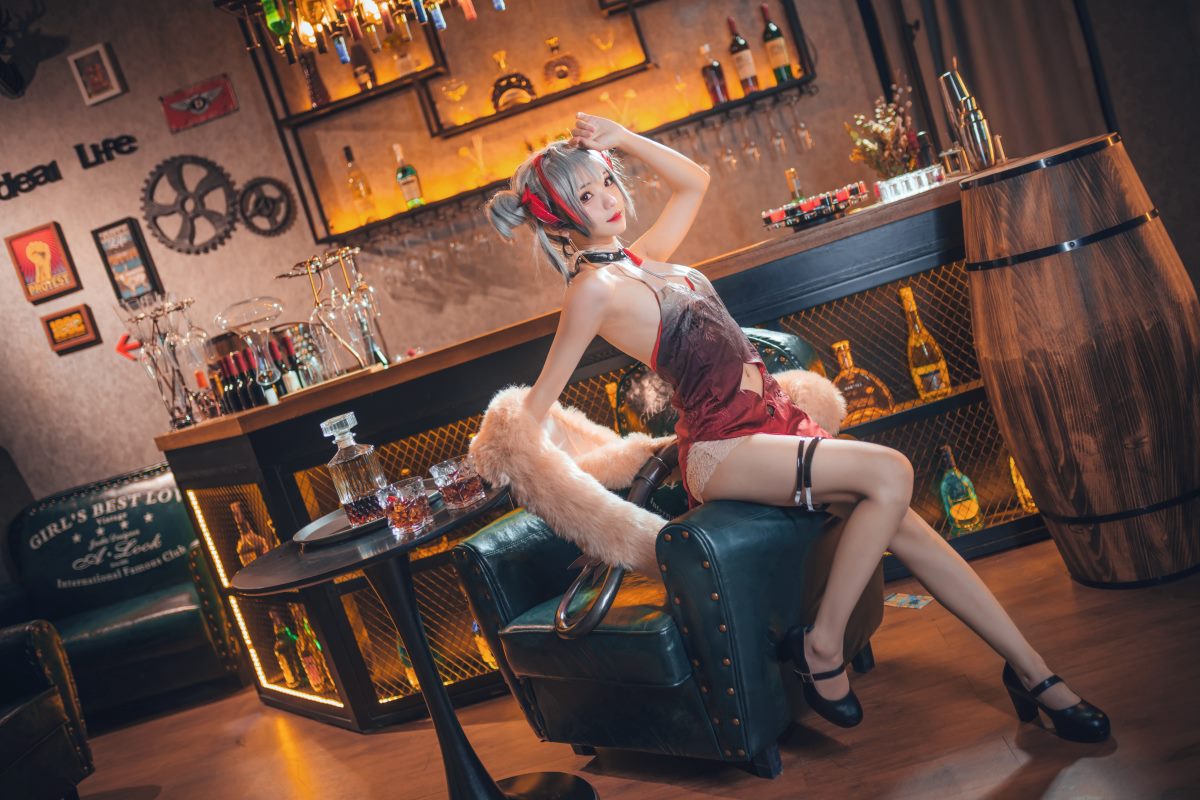 Coser@花柒Hana Vol 011 明日方舟 守夜冠军 W 0009 9669697473.jpg