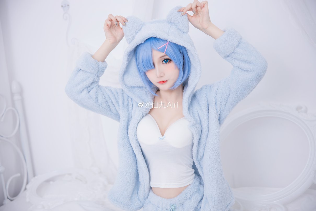 Coser@仙九Airi Vol.009 闪灵静谧午夜 0009