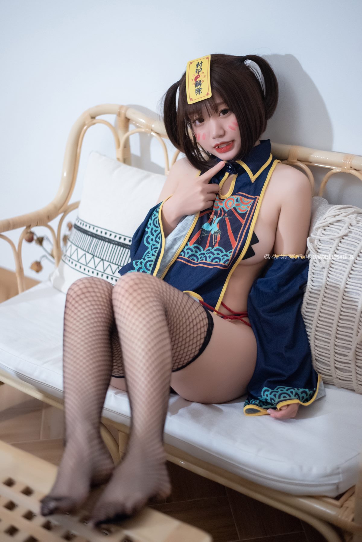 Coser@柒柒要乖哦 Vol 018 小僵尸 0002 0373169716.jpg