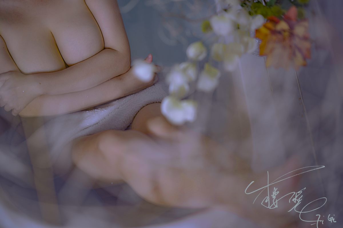 Coser@樱晚gigi Vol 005 粉丝群收费写真05 清衣 池 0012 5283848063.jpg