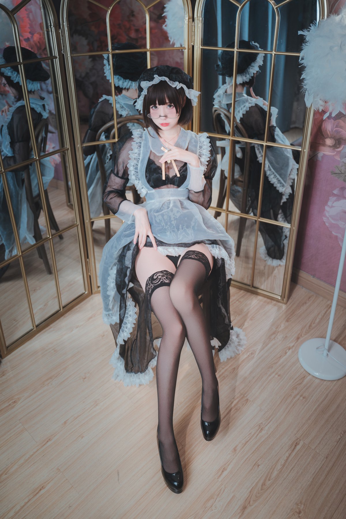 Coser@西园寺南鸽 Vol 004 透明女仆 0001 5174072258