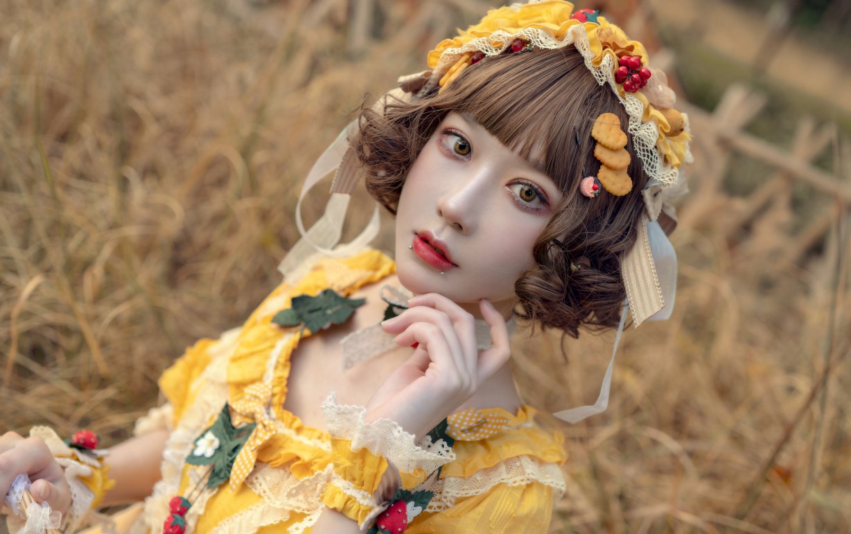 Coser@阿包也是兔娘 Vol.018 lolita黄裙