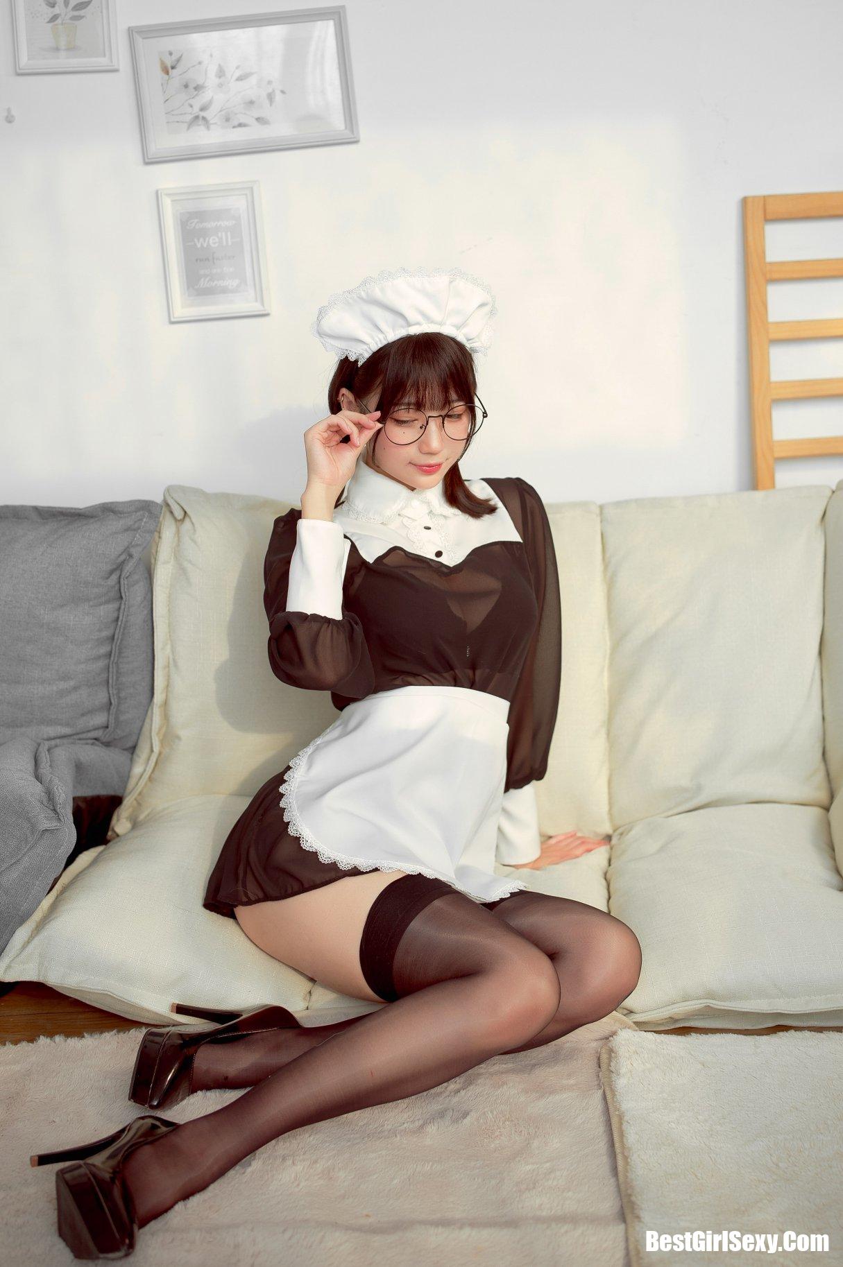 Coser@周叽是可爱兔兔 眼镜女仆 6