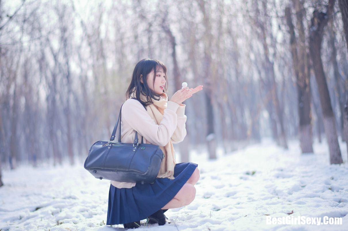 Coser@周叽是可爱兔兔 Vol.028 雪景jk 15