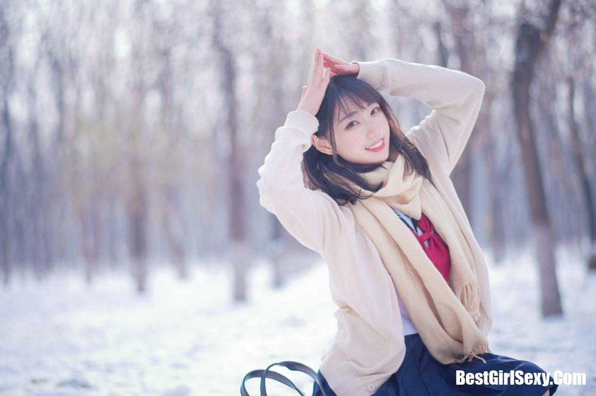 Coser@周叽是可爱兔兔 Vol.028 雪景jk 3