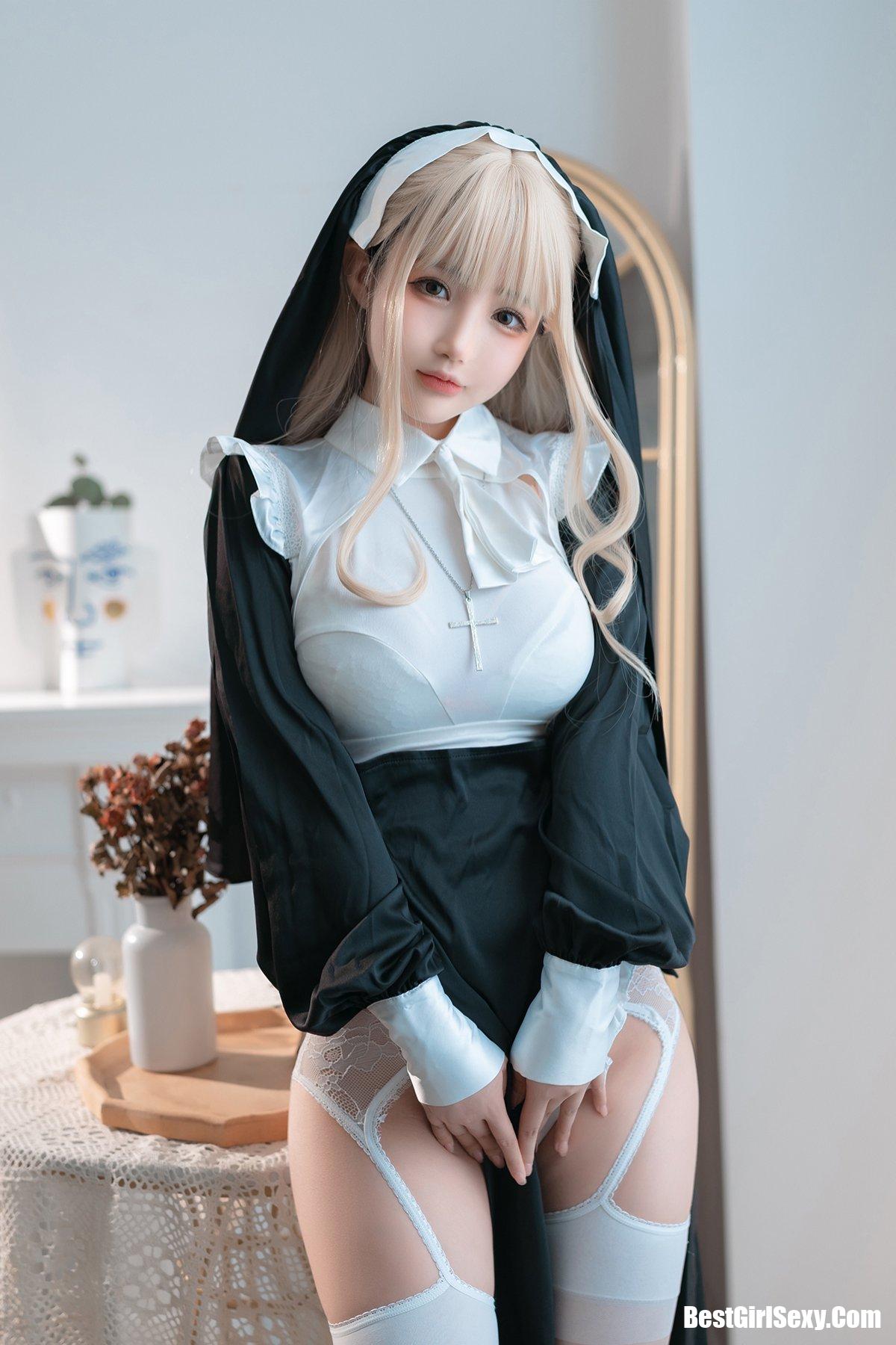 Coser@桜井宁宁 Vol.037 修女 0