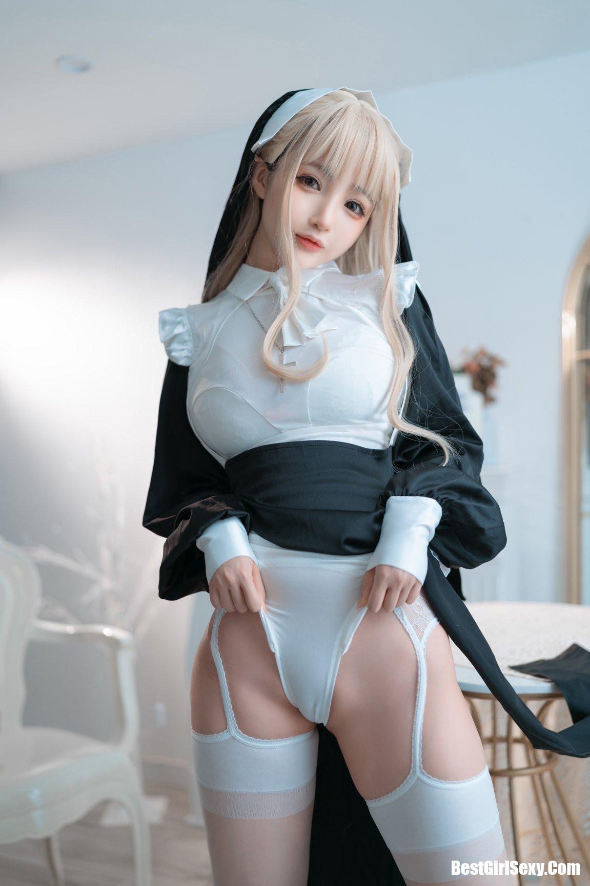 Coser@桜井宁宁 Vol.037 修女 2