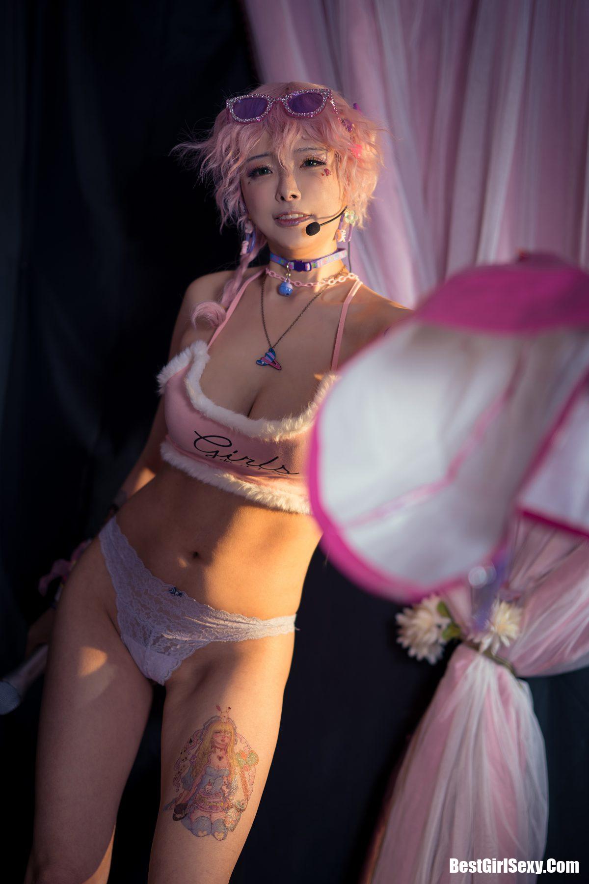 Coser@秋和柯基 Vol.042 小偶像 14