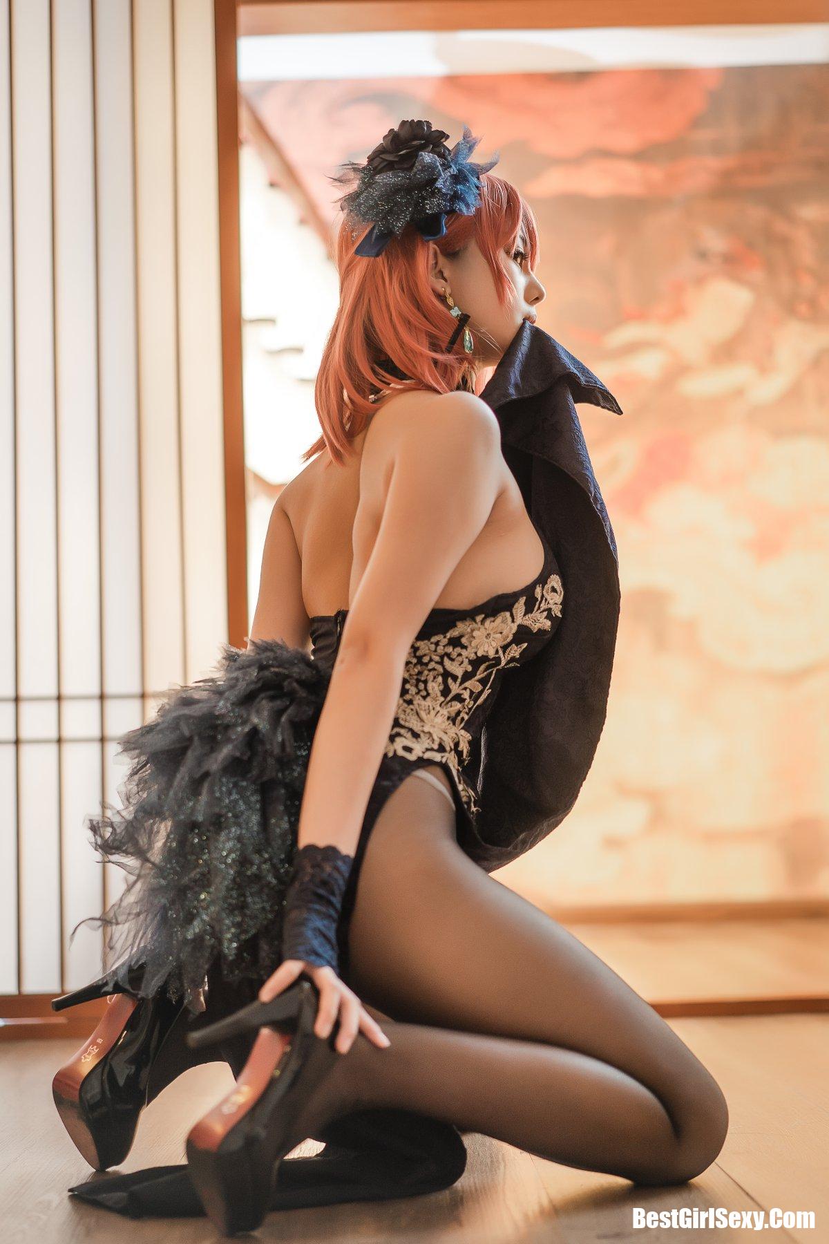 Coser@蜜汁猫裘 Vol.072 黑太子旗袍 33