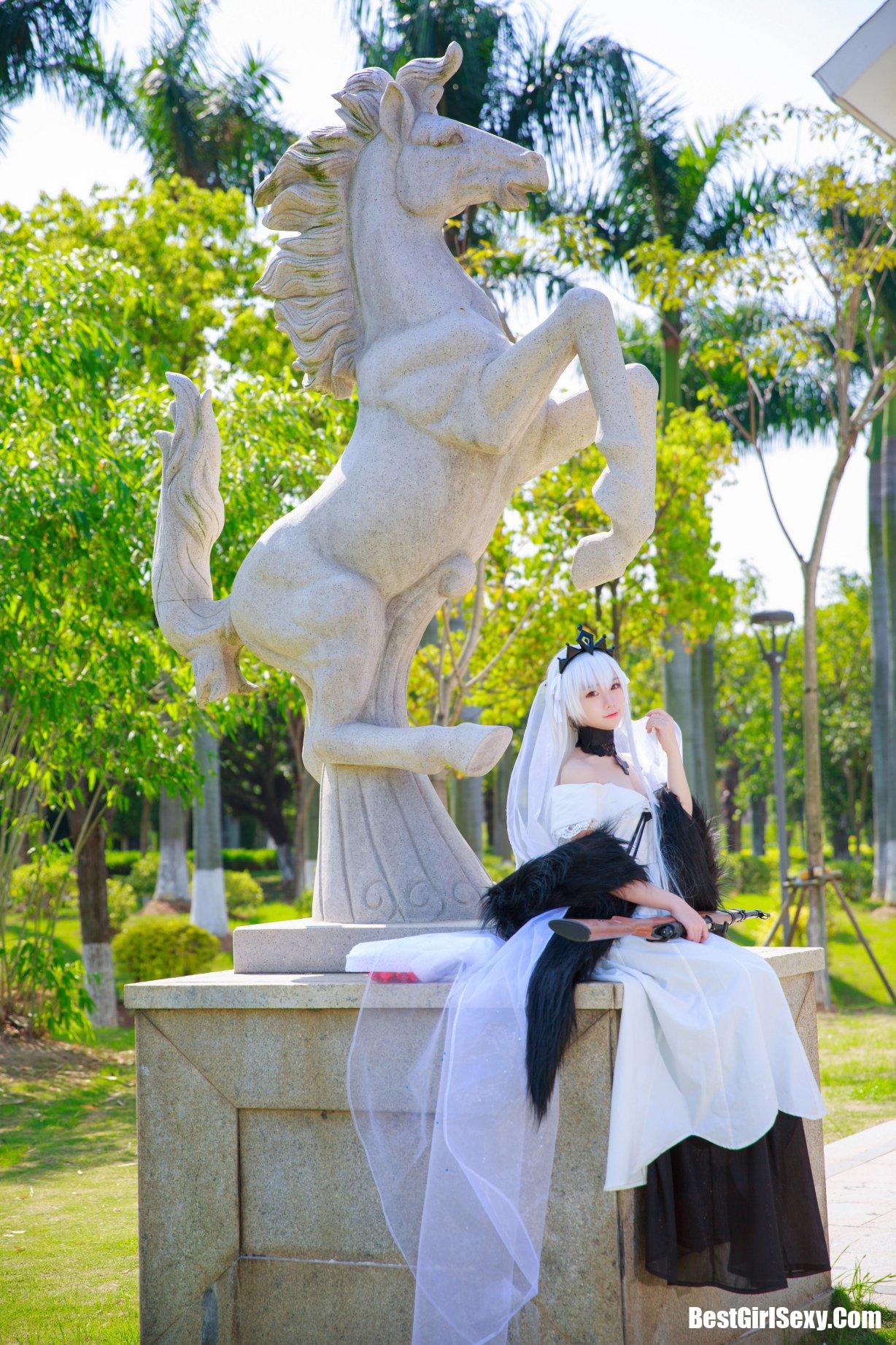 Coser@G44不会受伤 Vol.004 G44 98K婚纱 德皇 24