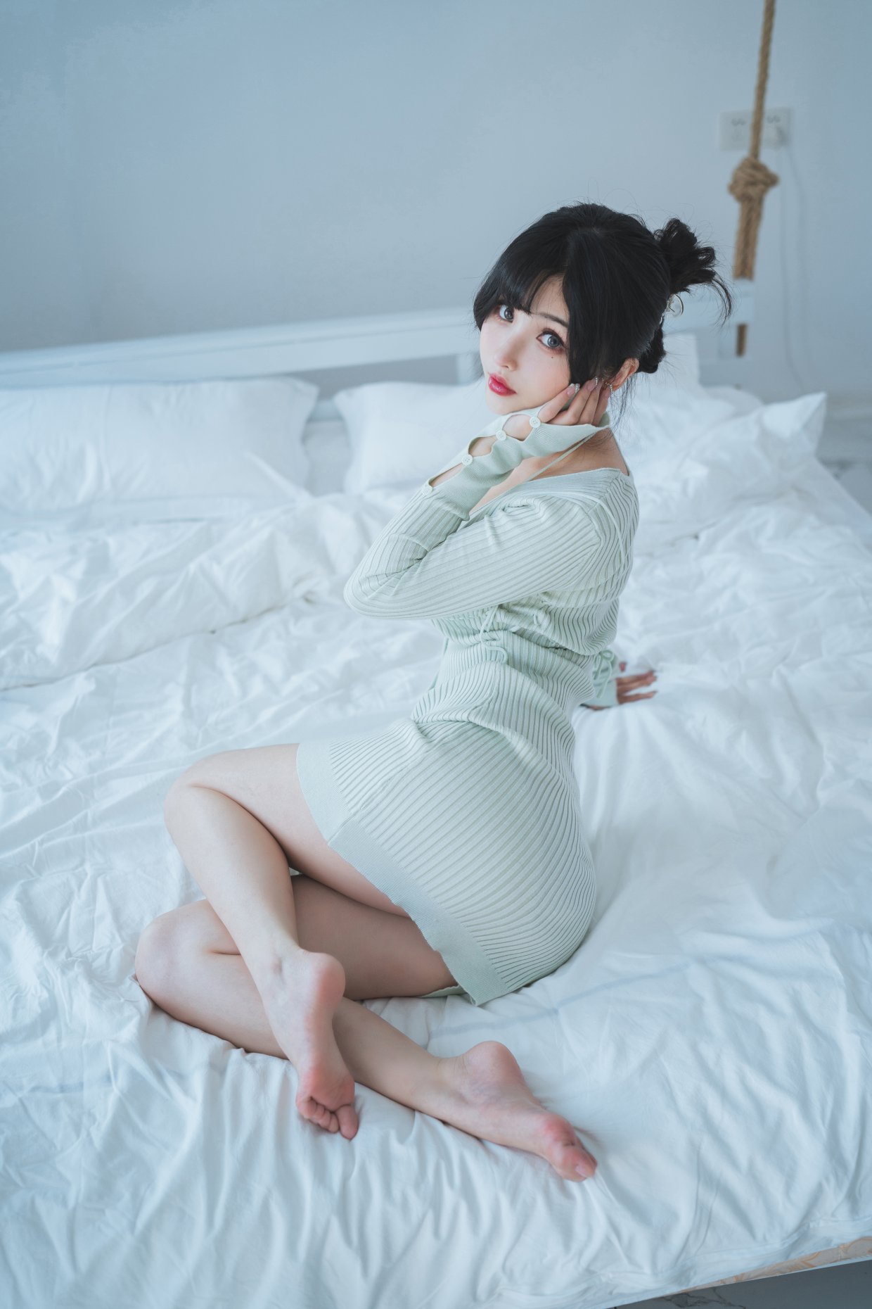 Coser@rioko凉凉子 Vol.073 人妻毛衣 0009