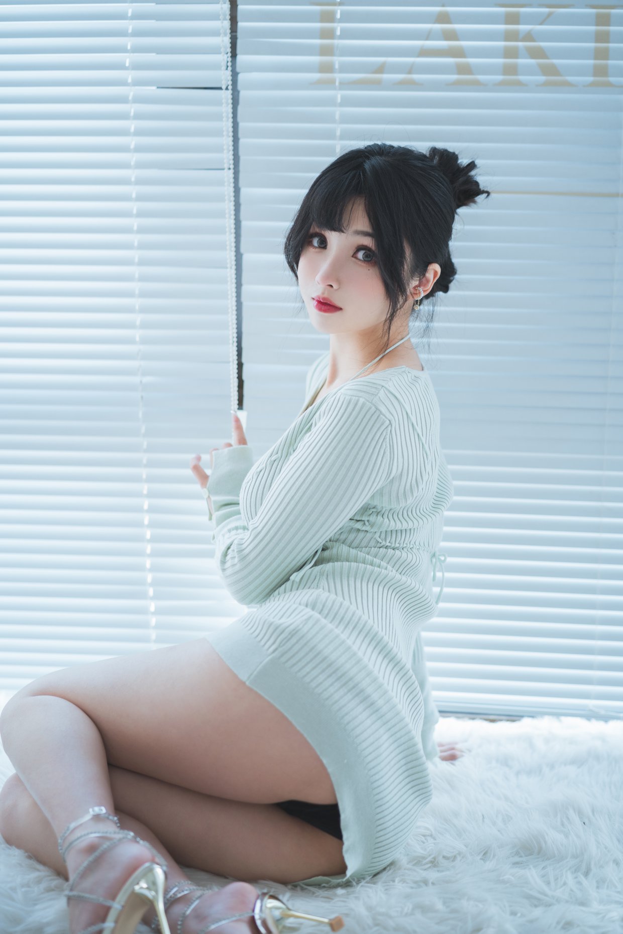 Coser@rioko凉凉子 Vol.073 人妻毛衣 0002