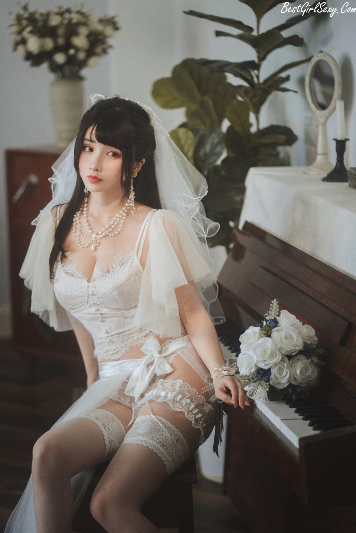 Coser@rioko凉凉子 Vol.069 透明婚纱 0023