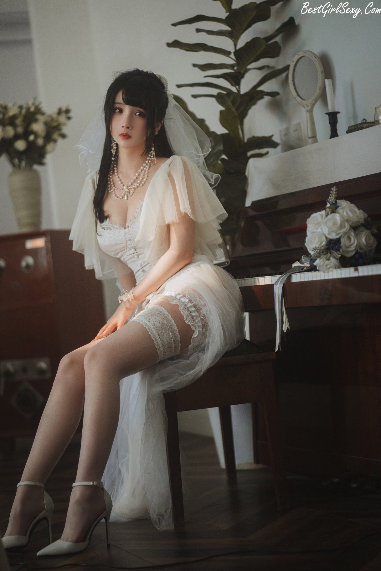 Coser@rioko凉凉子 Vol.069 透明婚纱 0027